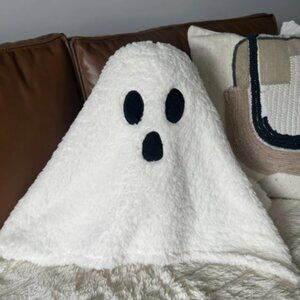 New! Costco Trending Brentwood Sherpa Ghost Plush Halloween Decor Pillow White